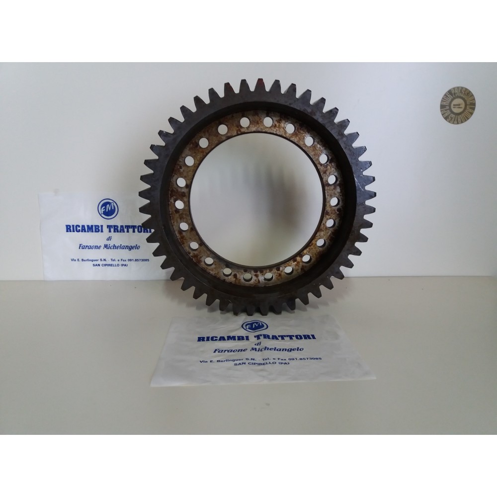 Corona ruota motrice 586715 Z 47